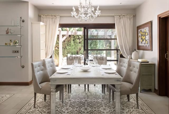5 slaapkamer Villa te huur in Marbella met zwembad garage - € 15.000 (Ref: 10005365)