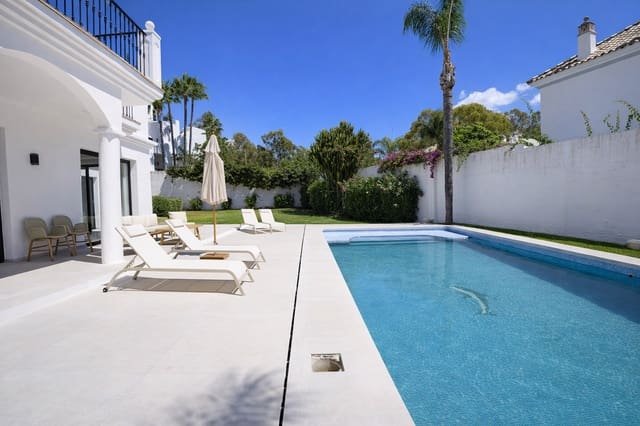 4 soveværelse Villa til leje i Marbella med swimmingpool garage - € 12.500 (Ref: 10006396)