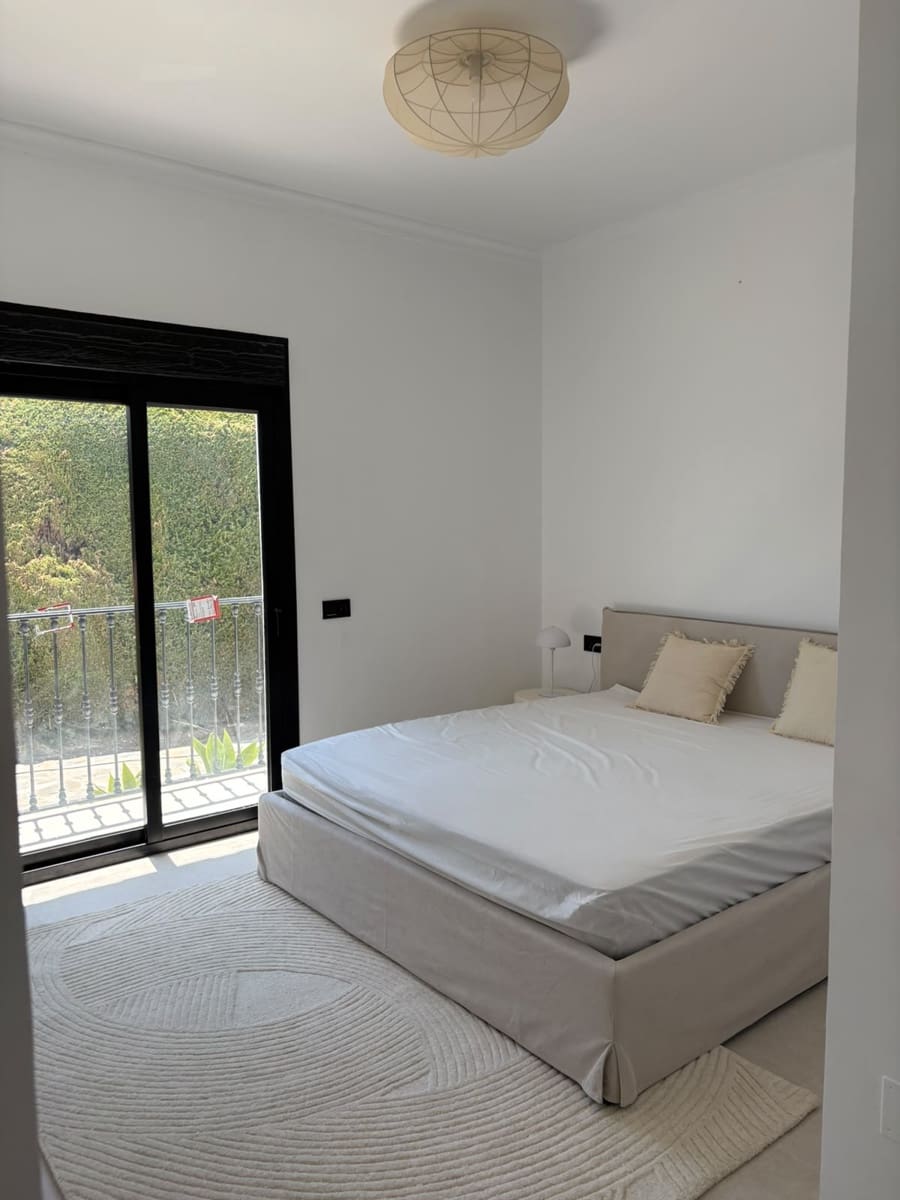 4 sypialnia Willa na kwatery wakacyjne w Marbella z basenem garażem - 10 000 € (Ref: 10006397)