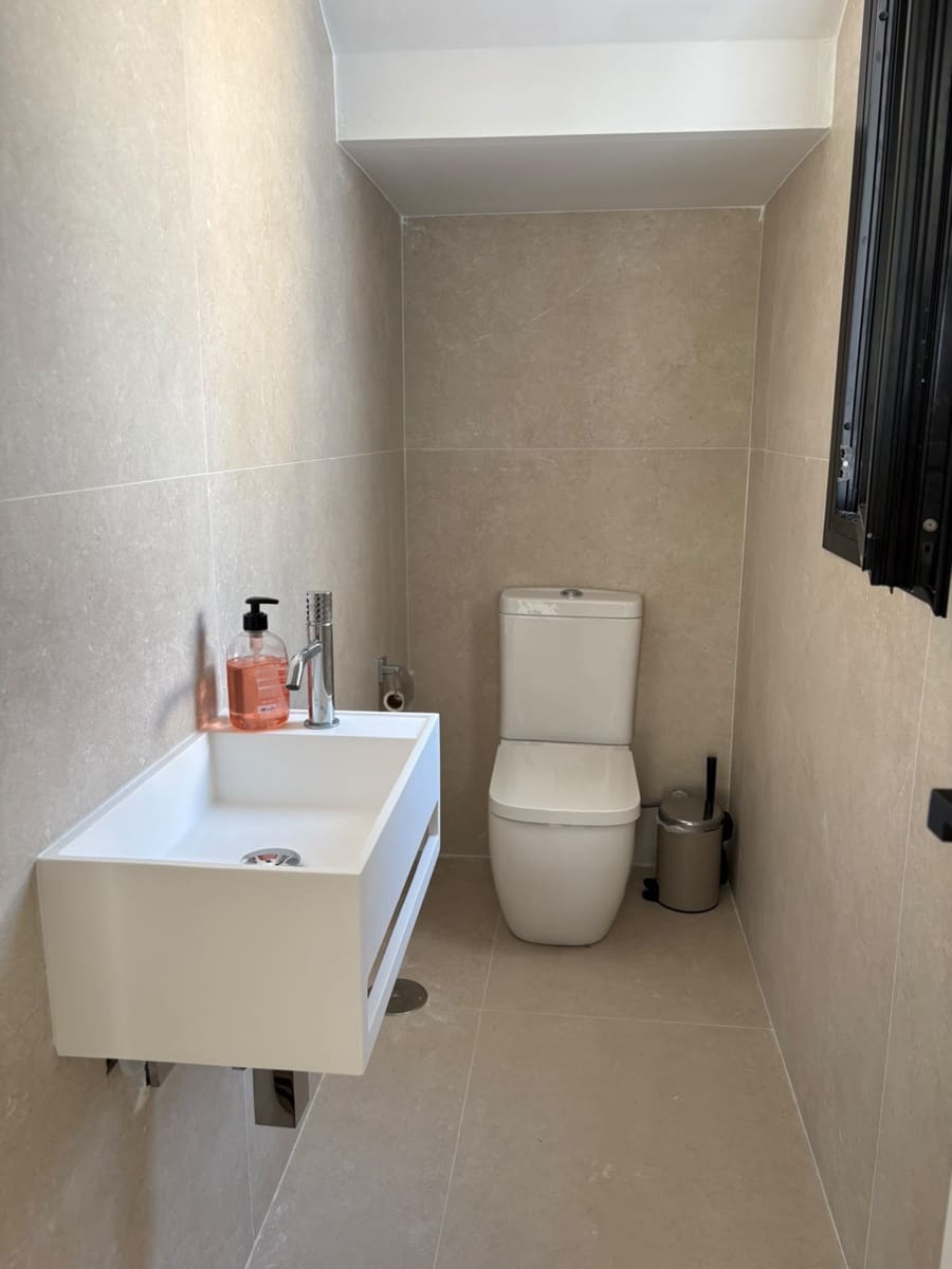 4 sypialnia Willa na kwatery wakacyjne w Marbella z basenem garażem - 10 000 € (Ref: 10006397)