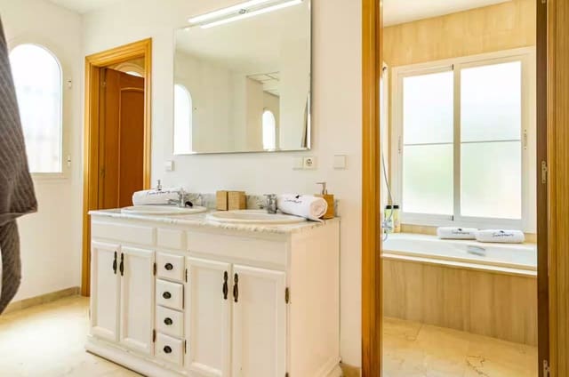 6 sypialnia Willa na kwatery wakacyjne w San Pedro de Alcantara, Marbella z basenem - 5 880 € (Ref: 10011210)