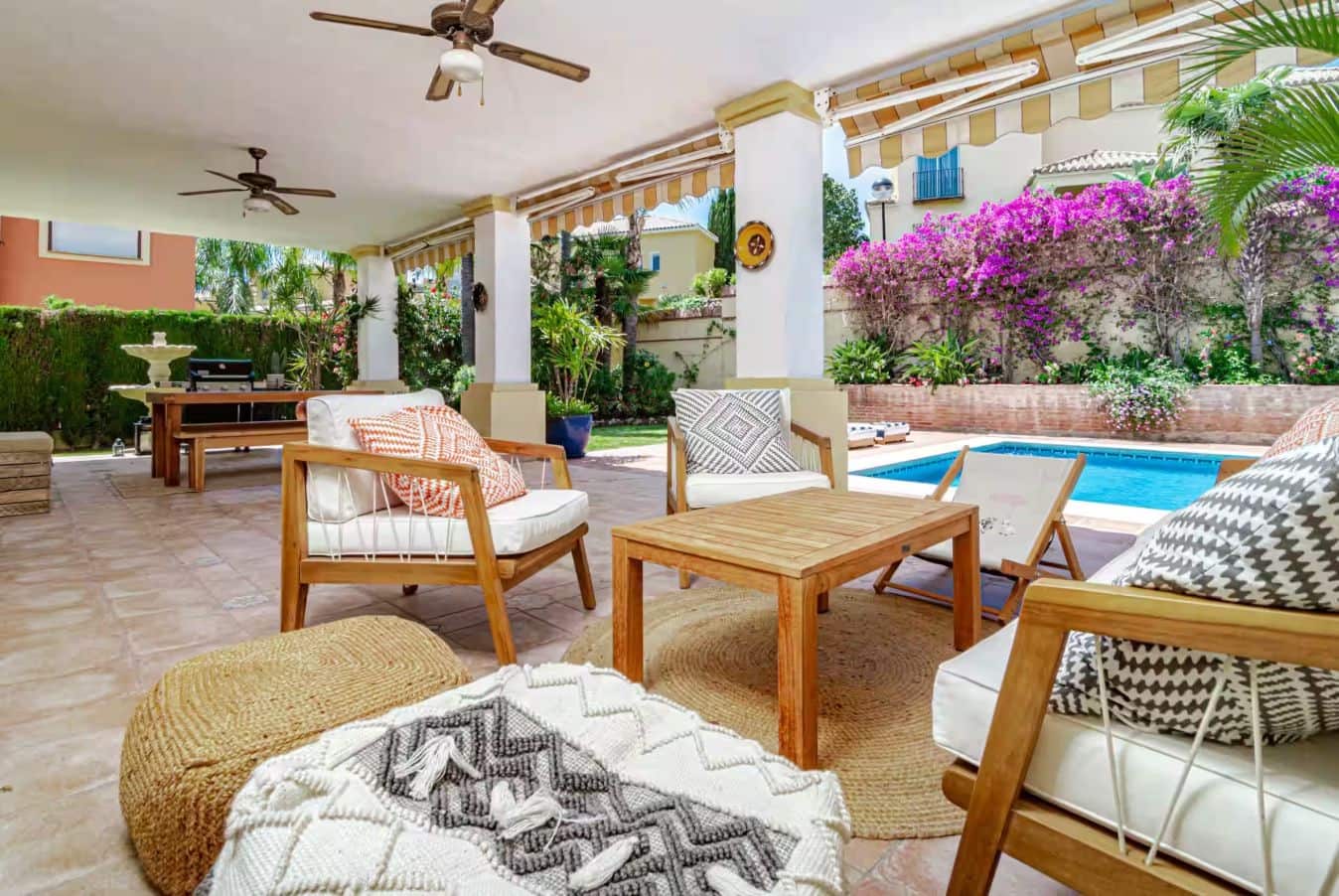6 slaapkamer Villa voor vakantieverhuur in San Pedro de Alcantara met zwembad - € 5.880 (Ref: 10011210)