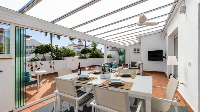 Ático de 3 habitaciones en San Pedro de Alcantara, Marbella en alquiler con piscina - 4.000 € (Ref: 10015294)
