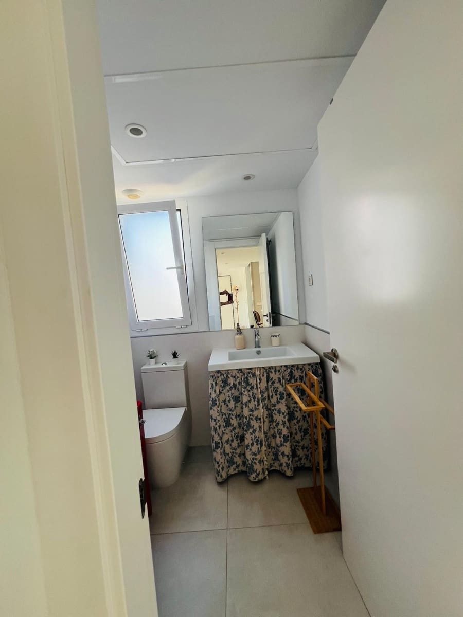 3 soveværelse Semi-Rækkehus til leje i Marbella med swimmingpool garage - € 3.500 (Ref: 10015296)