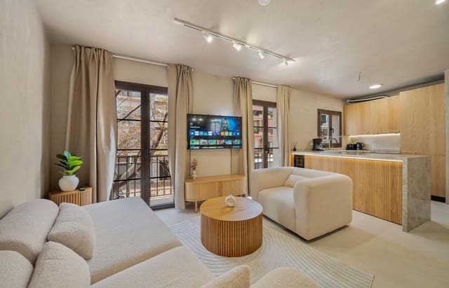 3 bedroom Apartment for rent in Marbella - € 3,000 (Ref: 10017311)