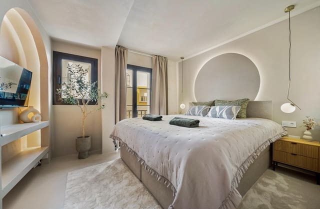 3 bedroom Apartment for rent in Marbella - € 3,000 (Ref: 10017311)