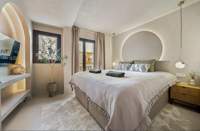 3 bedroom Apartment for rent in Marbella - € 3,000 (Ref: 10017311)