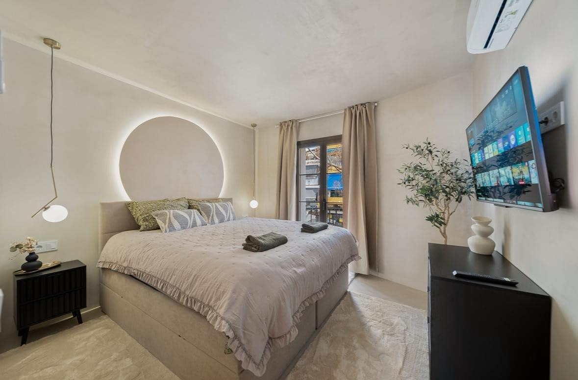 3 bedroom Apartment for rent in Marbella - € 3,000 (Ref: 10017311)