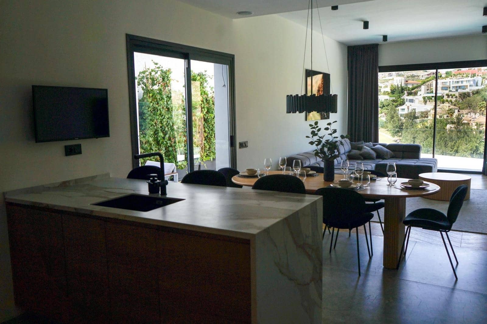 Villa/Maison de 5 chambres à louer à Benahavis avec piscine garage - 6 000 € (Ref: 10017312)