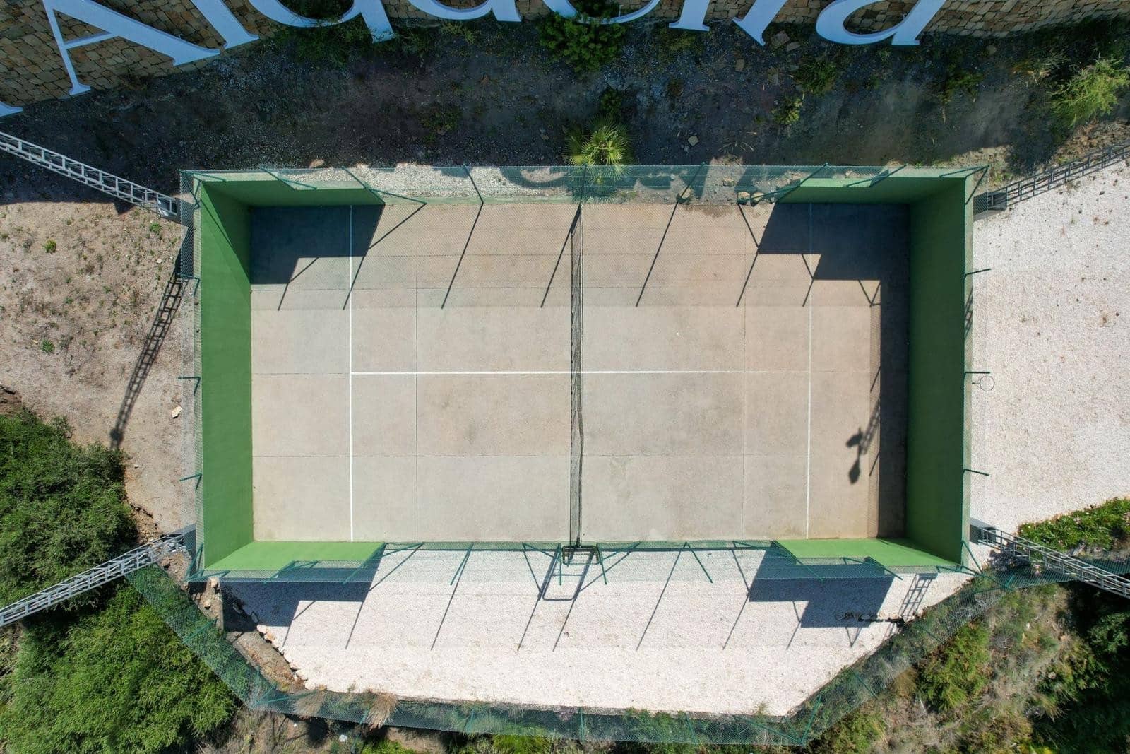 Villa/Maison de 5 chambres à louer à Benahavis avec piscine garage - 6 000 € (Ref: 10017312)