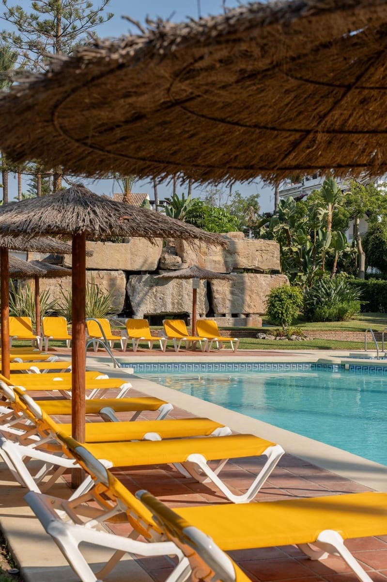 3 bedroom Apartment for sale in San Pedro de Alcantara with pool garage - € 1,495,000 (Ref: 10025400)