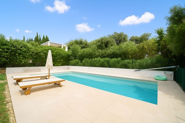 4 bedroom Semi-detached Villa for sale in Sotogrande Alto, San Roque - € 1,499,999 (Ref: 10031757)