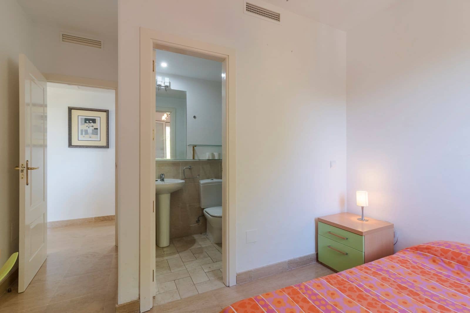 Appartement de 3 chambres à louer à Marbella avec piscine garage - 3 000 € (Ref: 10033691)