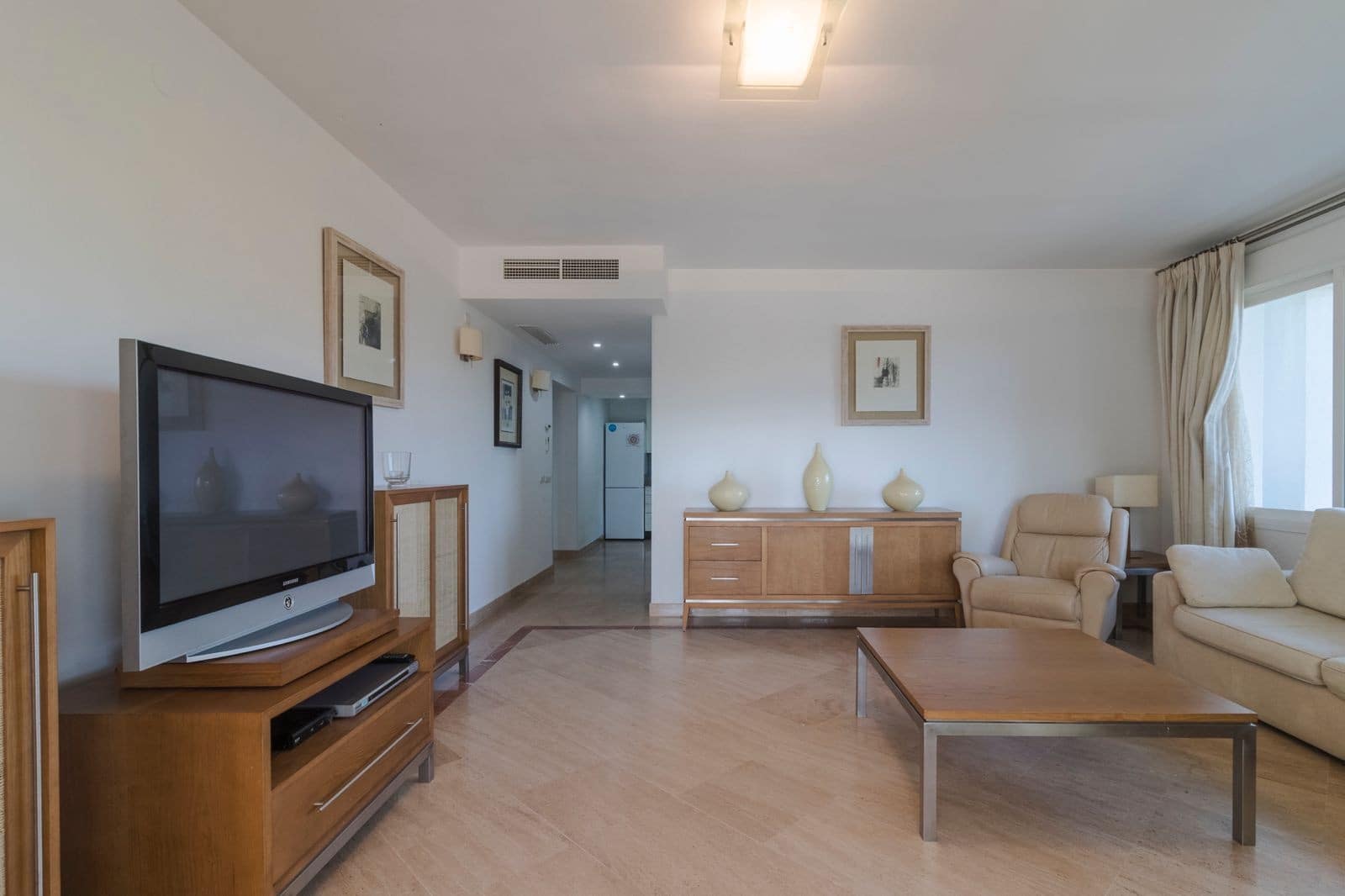 Appartement de 3 chambres à louer à Marbella avec piscine garage - 3 000 € (Ref: 10033691)