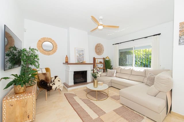 5 quarto Moradia Geminada para arrendar em San Pedro de Alcantara, Marbella com piscina garagem - 4 500 € (Ref: 10040803)