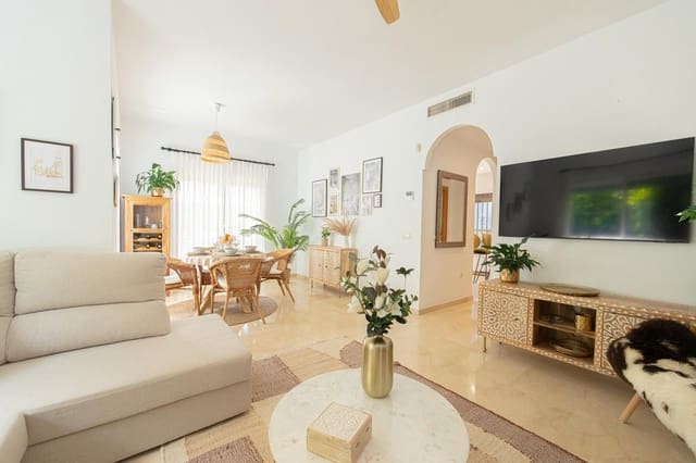 5 quarto Moradia Geminada para arrendar em San Pedro de Alcantara, Marbella com piscina garagem - 4 500 € (Ref: 10040803)