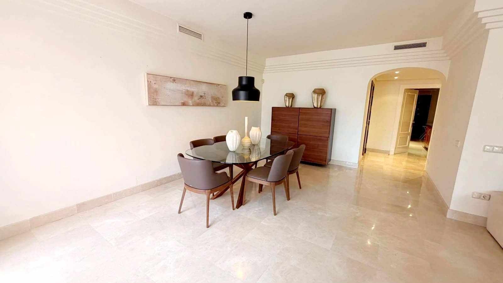 3 sovrum Lägenhet att hyra i Marbella med pool garage - 6 500 € (Ref: 10048973)