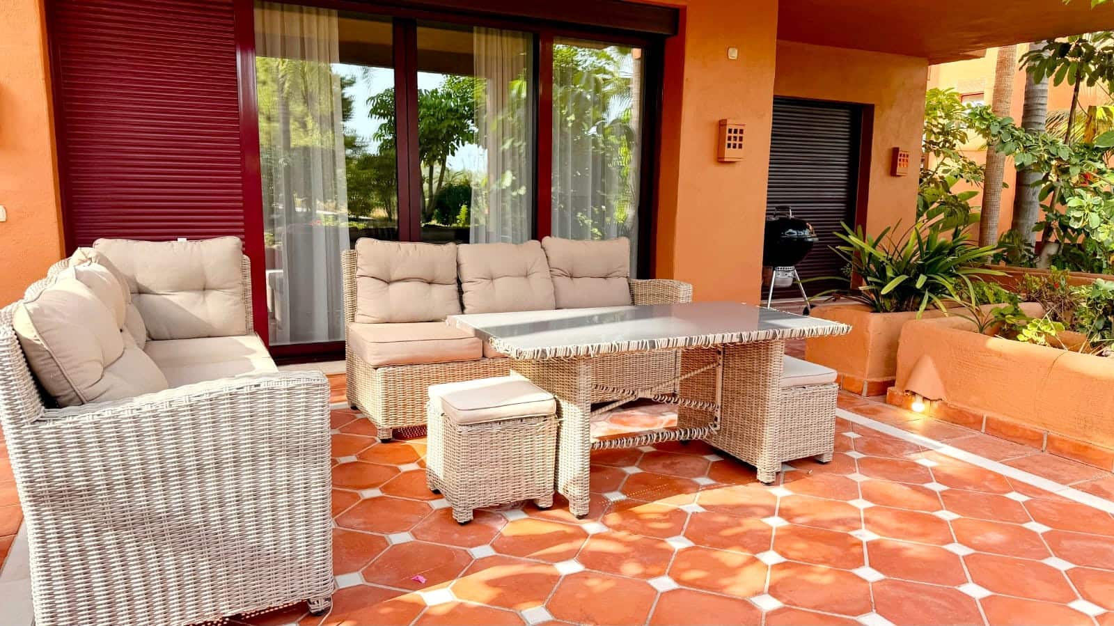 3 sovrum Lägenhet att hyra i Marbella med pool garage - 6 500 € (Ref: 10048973)