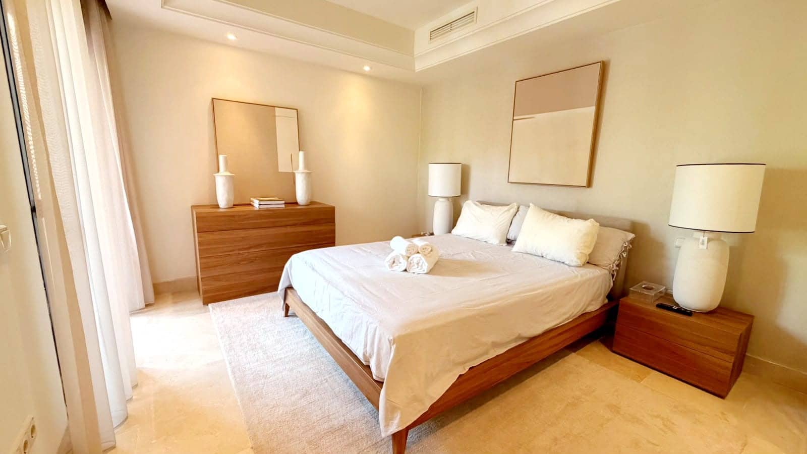 3 sovrum Lägenhet att hyra i Marbella med pool garage - 6 500 € (Ref: 10048973)