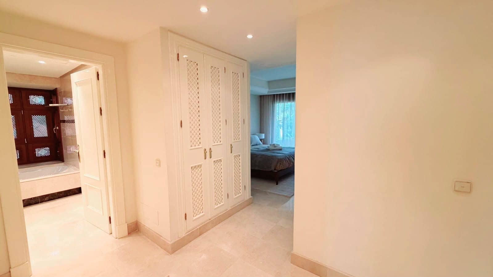 3 sovrum Lägenhet att hyra i Marbella med pool garage - 6 500 € (Ref: 10048973)