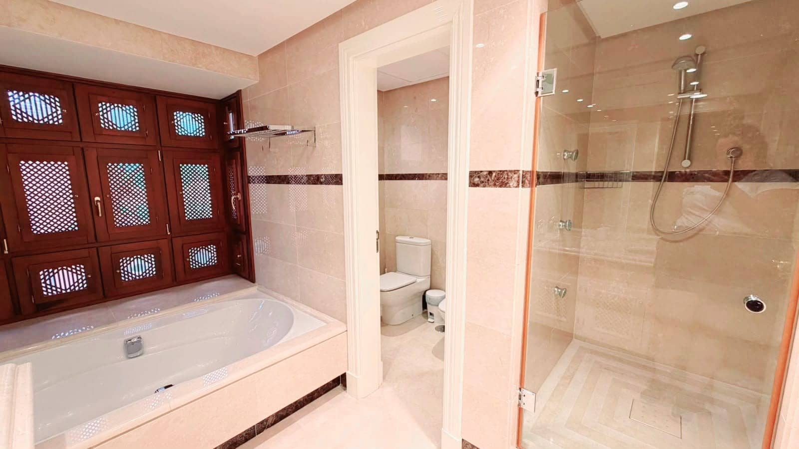 3 sovrum Lägenhet att hyra i Marbella med pool garage - 6 500 € (Ref: 10048973)