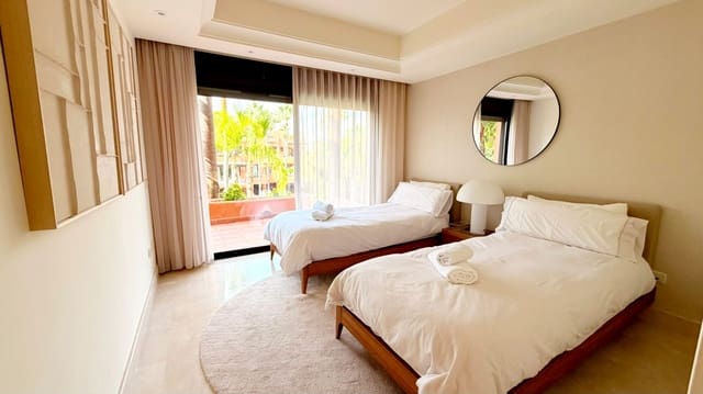 3 Zimmer Apartment zu vermieten in Marbella mit Pool Garage - 6.500 € (Ref: 10048973)