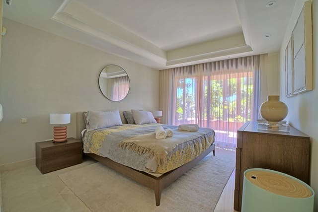 3 sovrum Lägenhet att hyra i Marbella med pool garage - 5 500 € (Ref: 10048973)