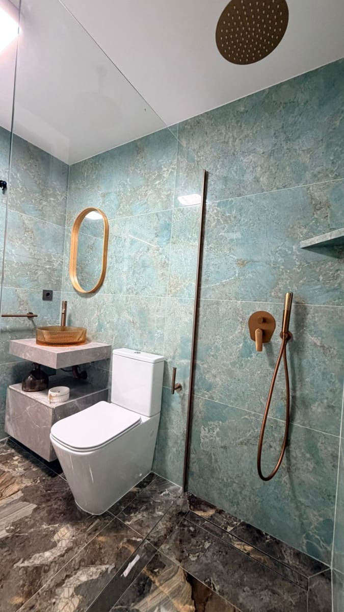 Apartamento de 3 habitaciones en Marbella en alquiler con piscina garaje - 2.500 € (Ref: 10048974)