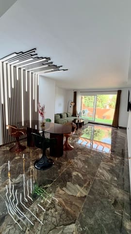 Apartamento de 3 habitaciones en Marbella en alquiler con piscina garaje - 2.500 € (Ref: 10048974)