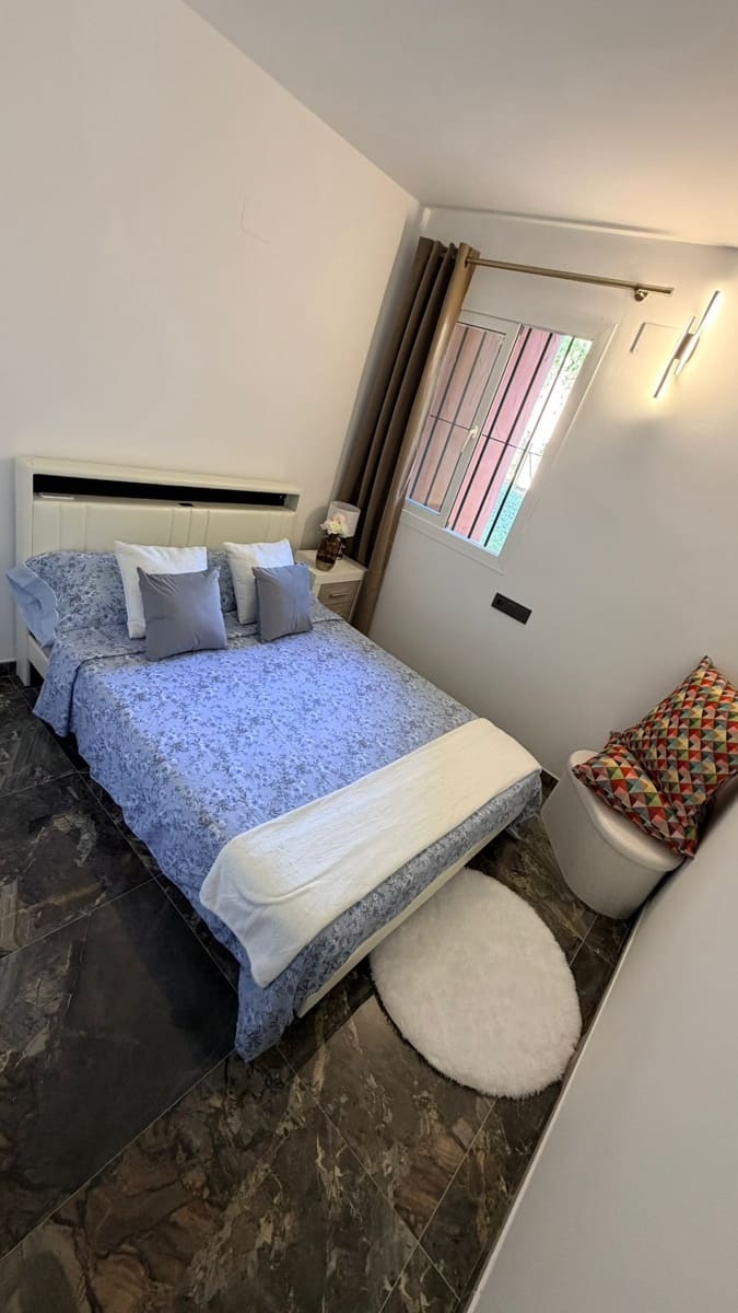 Apartamento de 3 habitaciones en Marbella en alquiler con piscina garaje - 2.500 € (Ref: 10048974)