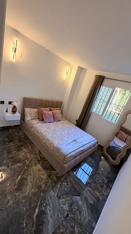 Apartamento de 3 habitaciones en Marbella en alquiler con piscina garaje - 2.500 € (Ref: 10048974)
