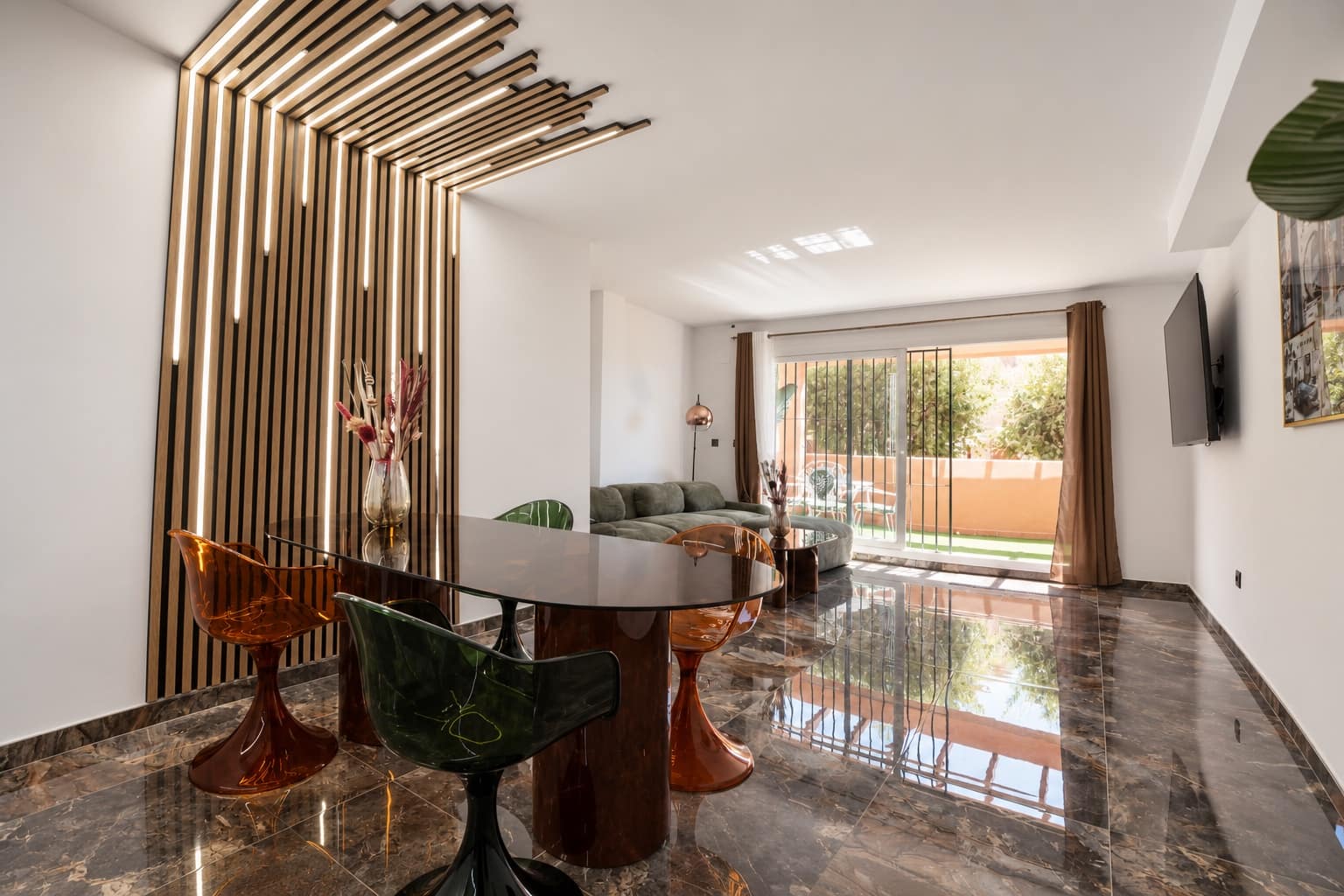 3 bedroom Apartment for rent in Marbella with pool garage - € 2,500 (Ref: 10048974)