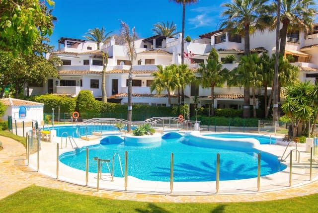 3 chambre Appartement à vendre à Santa María, Marbella avec piscine - 649 000 € (Ref: 10048975)