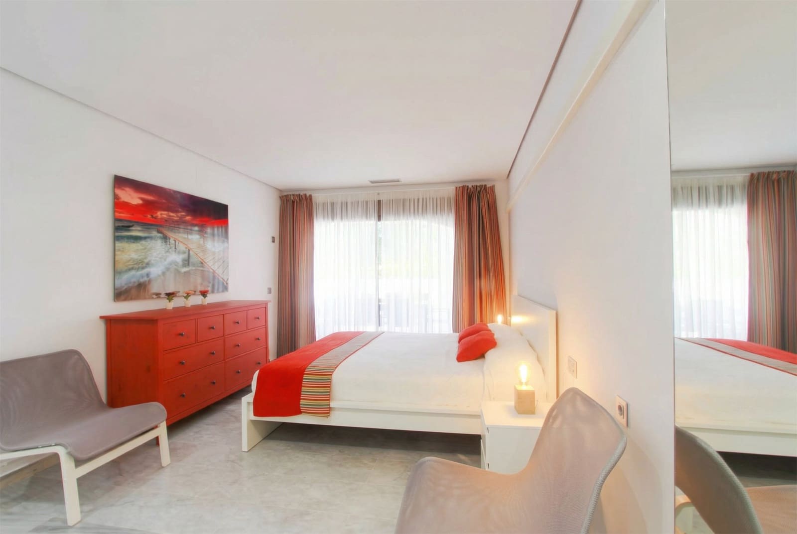 3 bedroom Apartment for sale in Marbella with pool - € 649,000 (Ref: 10048975)