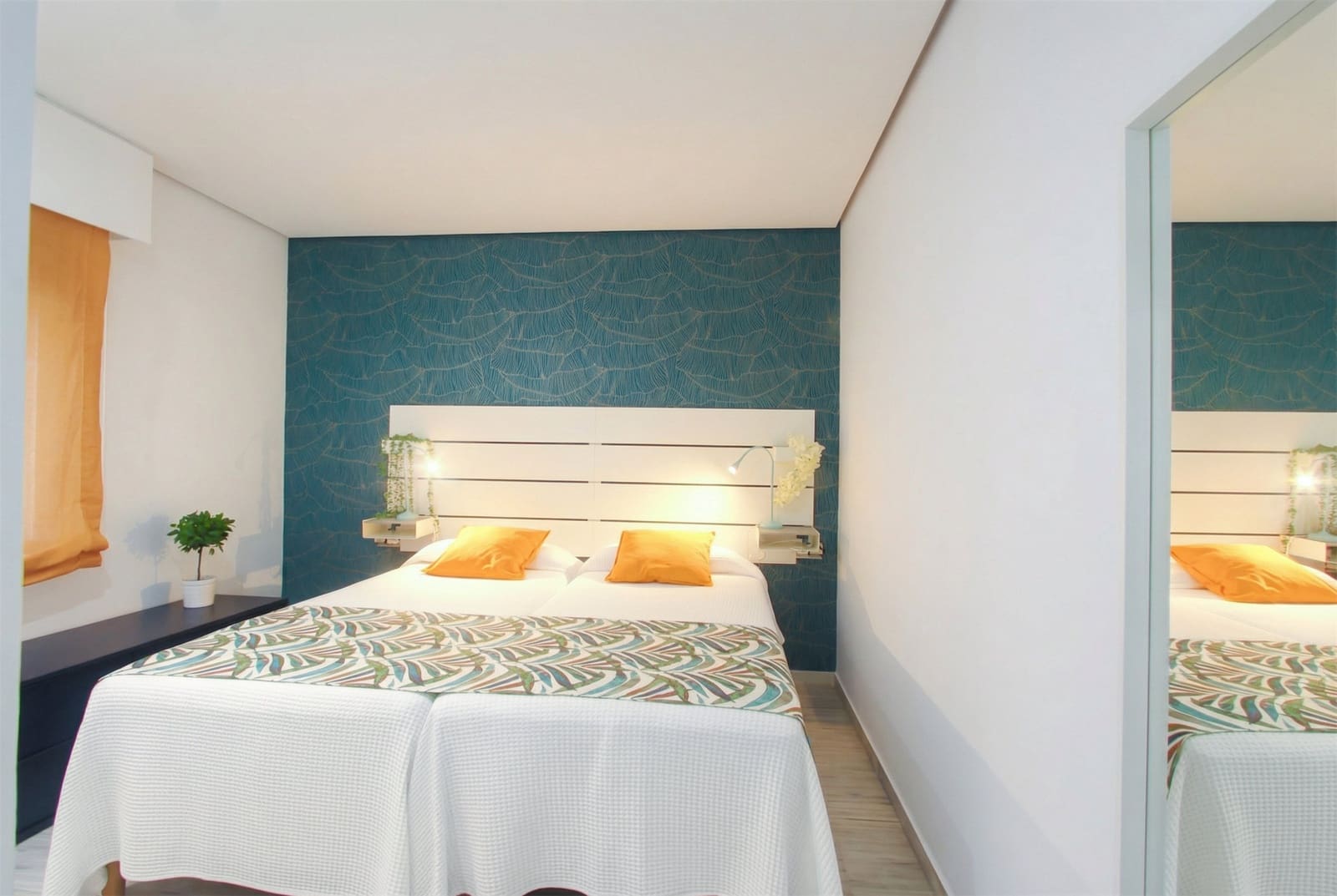 3 bedroom Apartment for sale in Marbella with pool - € 649,000 (Ref: 10048975)