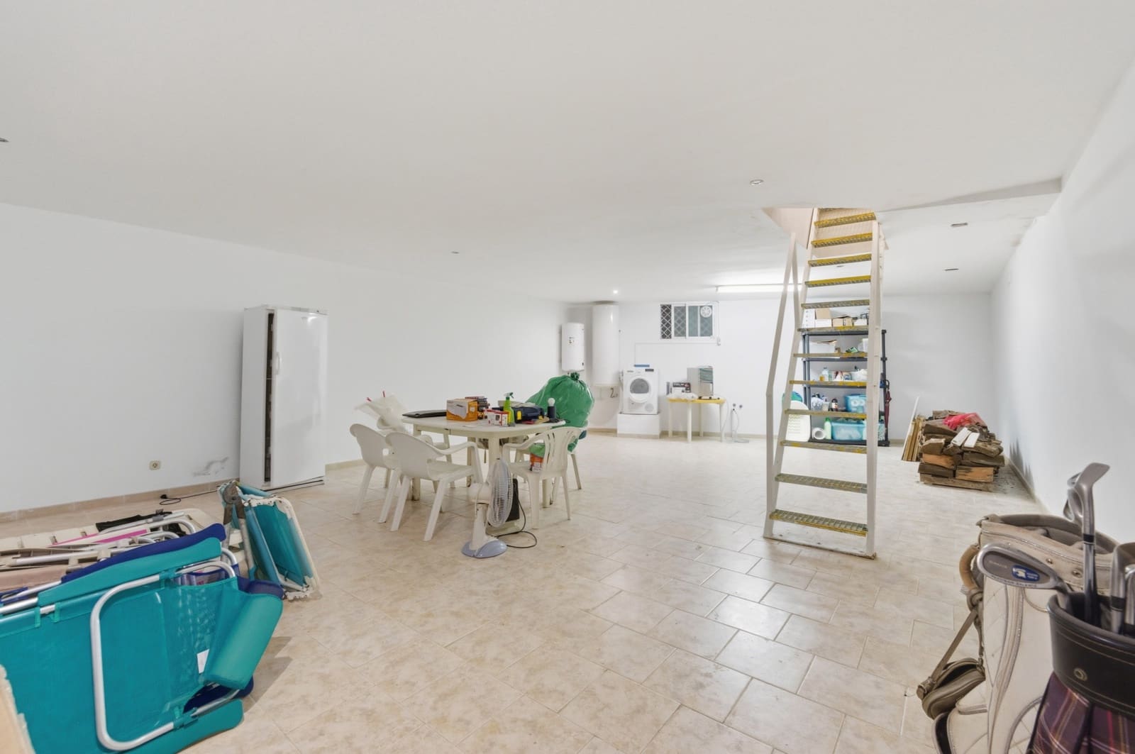 3 bedroom Apartment for sale in Marbella with pool - € 649,000 (Ref: 10048975)