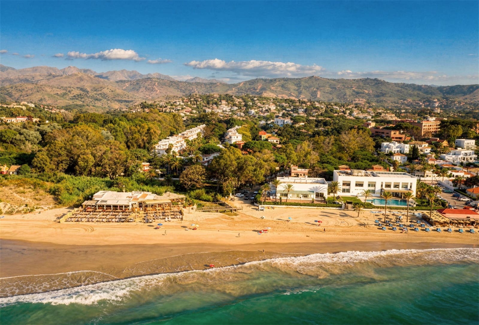 3 bedroom Apartment for sale in Marbella with pool - € 649,000 (Ref: 10048975)
