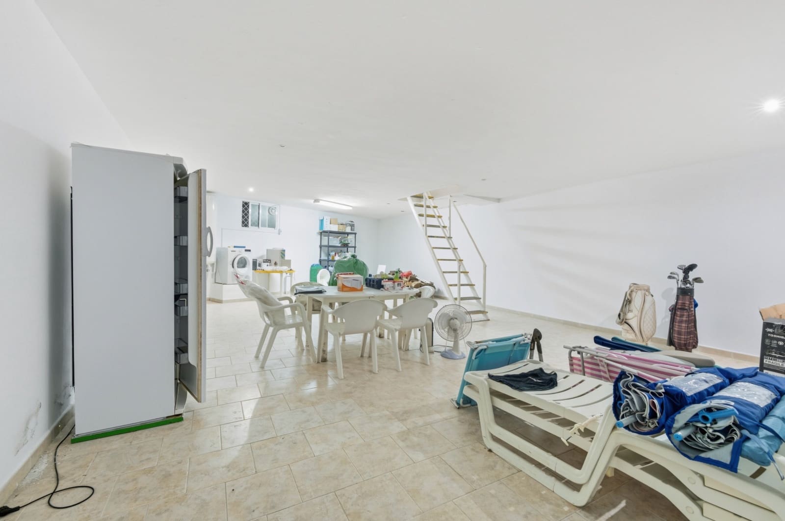 3 bedroom Apartment for sale in Marbella with pool - € 649,000 (Ref: 10048975)