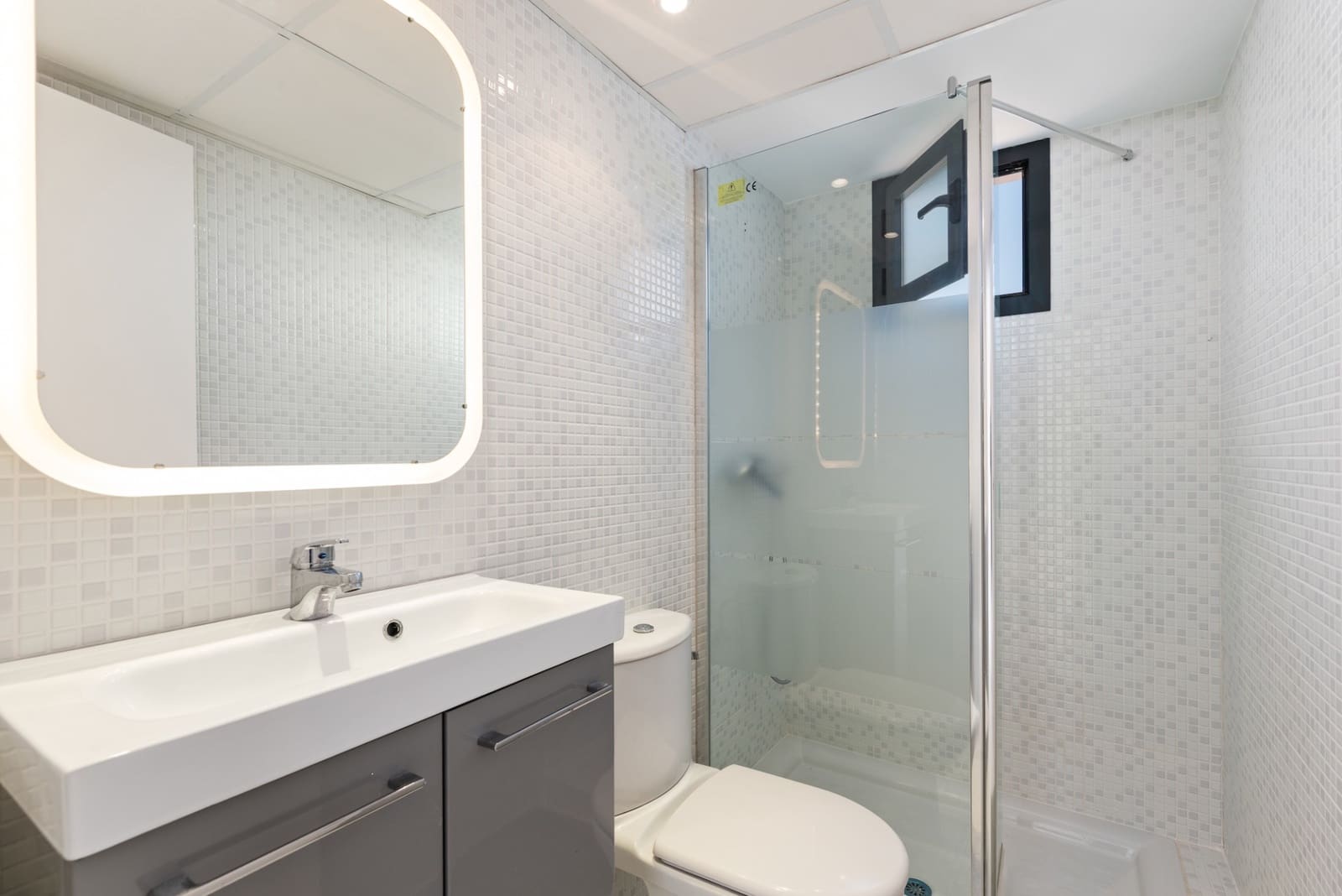 2 soveværelse Penthouse til salg i Casares med swimmingpool garage - € 399.000 (Ref: 10048976)