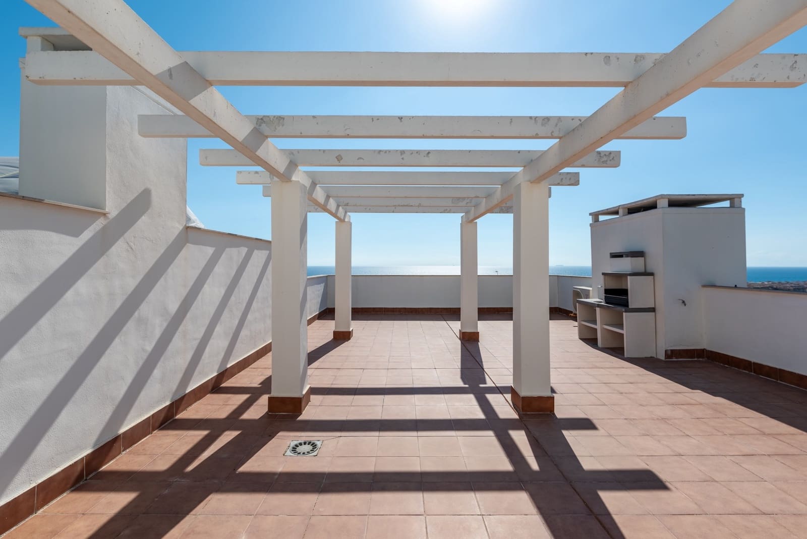 2 soveværelse Penthouse til salg i Casares med swimmingpool garage - € 399.000 (Ref: 10048976)