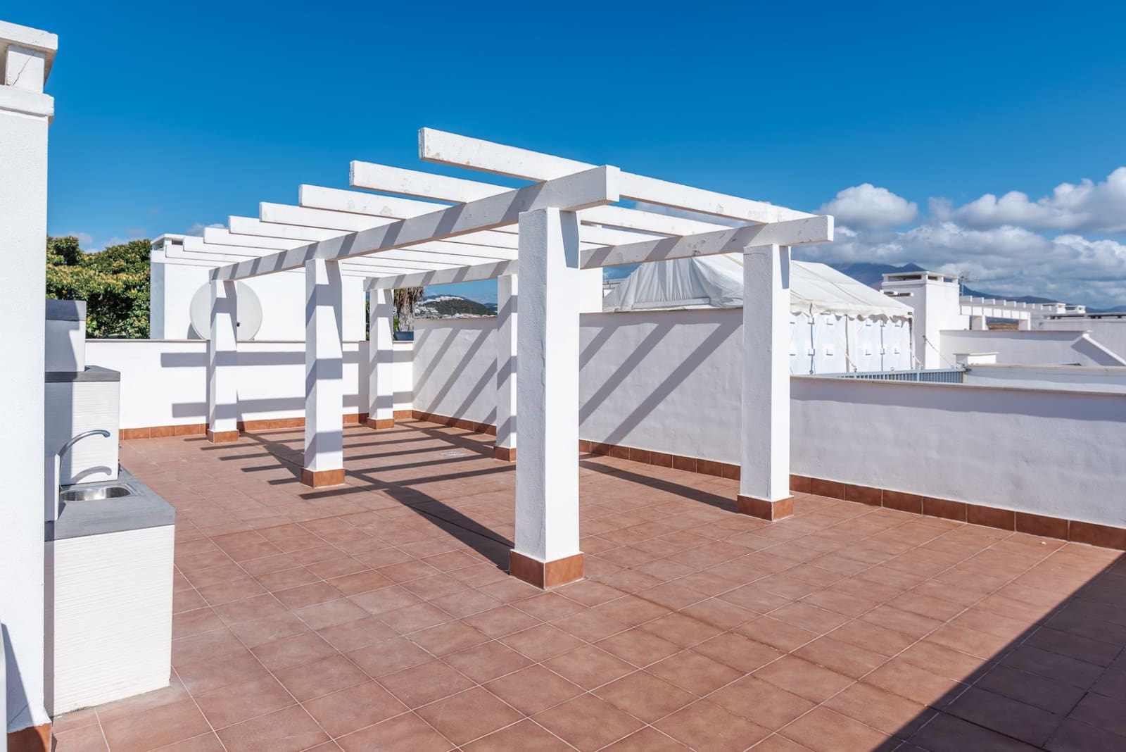 2 soveværelse Penthouse til salg i Casares med swimmingpool garage - € 399.000 (Ref: 10048976)