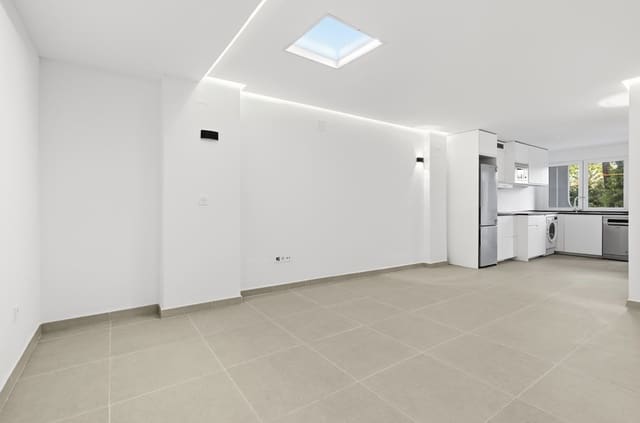 1 bedroom Studio for sale in Marbella with pool - € 235,000 (Ref: 10061731)