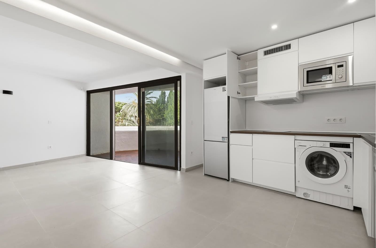 1 bedroom Studio for sale in Marbella with pool - € 235,000 (Ref: 10061731)