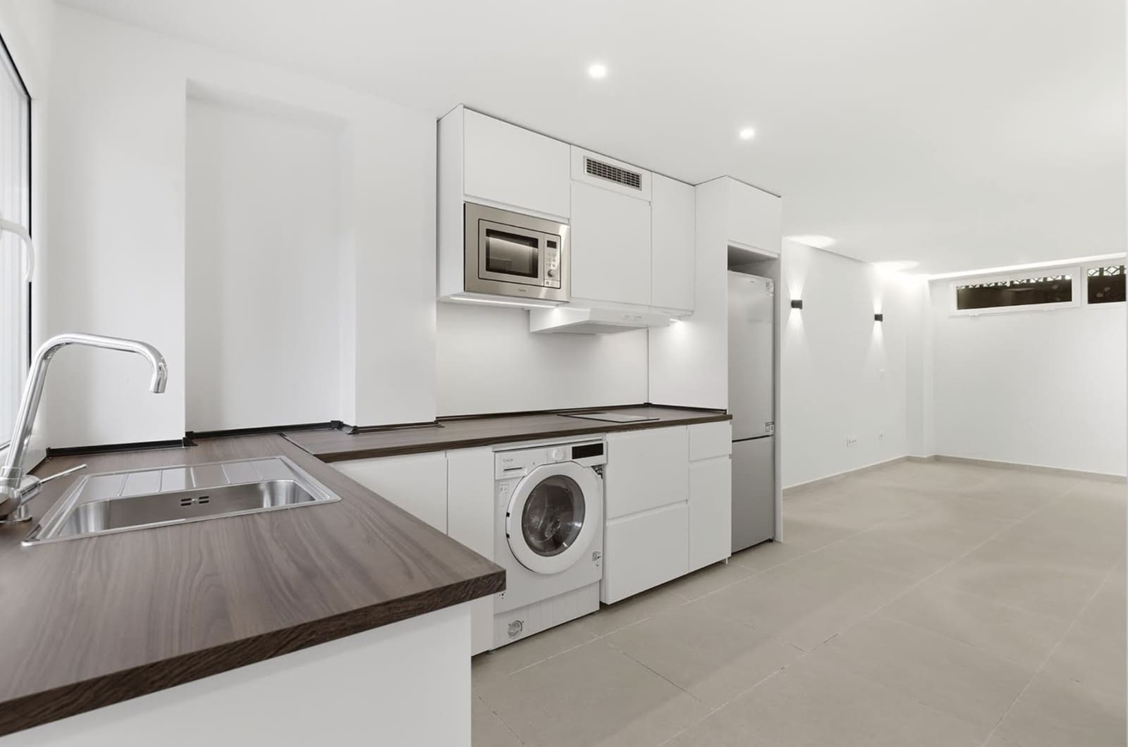 1 bedroom Studio for sale in Marbella with pool - € 235,000 (Ref: 10061731)