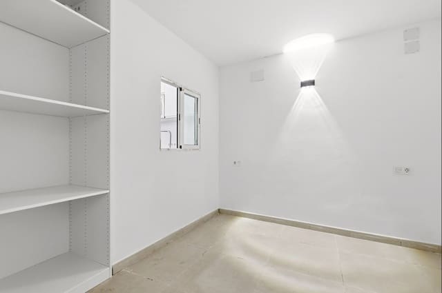 1 bedroom Studio for sale in Marbella with pool - € 235,000 (Ref: 10061731)