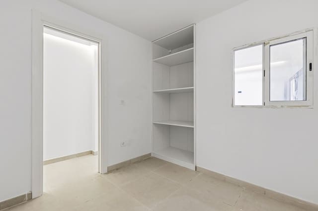 1 bedroom Studio for sale in Marbella with pool - € 235,000 (Ref: 10061731)