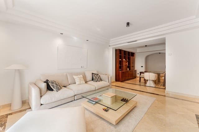 3 sypialnia Apartament na sprzedaż w Sierra Blanca, Marbella z basenem garażem - 1 195 000 € (Ref: 10061736)