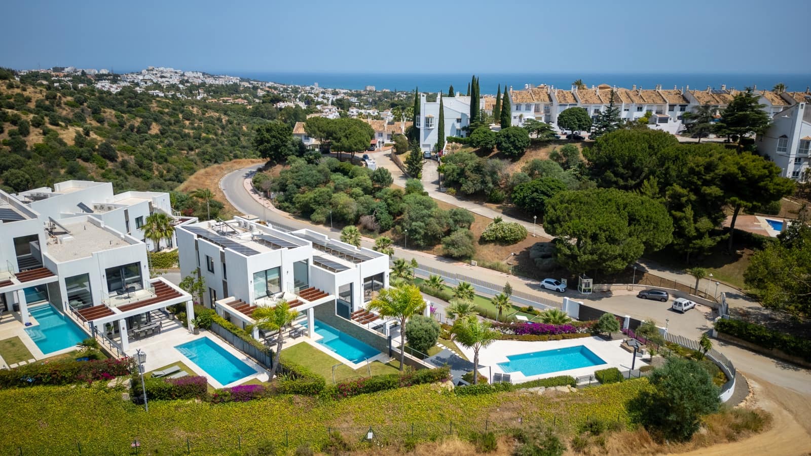 5 soveværelse Semi-Rækkehus til salg i Marbella med swimmingpool garage - € 1.395.000 (Ref: 10061738)