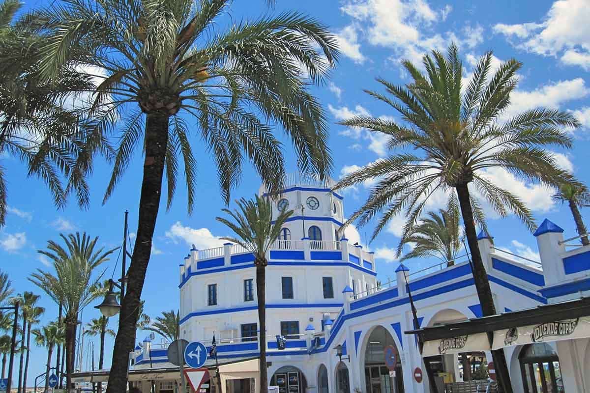 Pareado de 3 habitaciones en Marbella en venta con piscina garaje - 698.000 € (Ref: 10098218)
