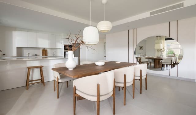 2 slaapkamer Penthouse te koop in Alto de los Monteros, Marbella met zwembad garage - € 575.000 (Ref: 10098221)